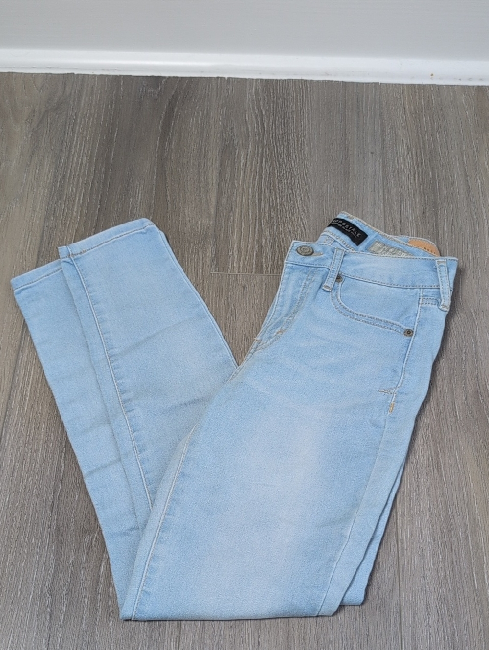 Aeropostale High-Waisted Light Blue Jeggings